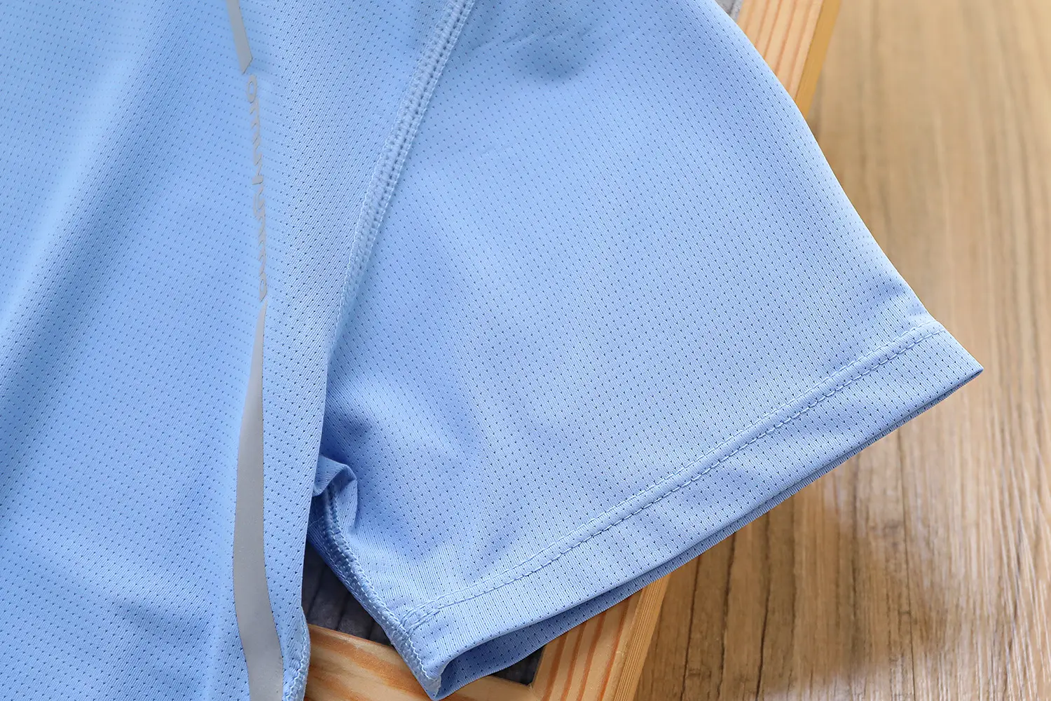 Boys Ice Silk T-Shirt Blue Round Neck Short Sleeve — feature 7