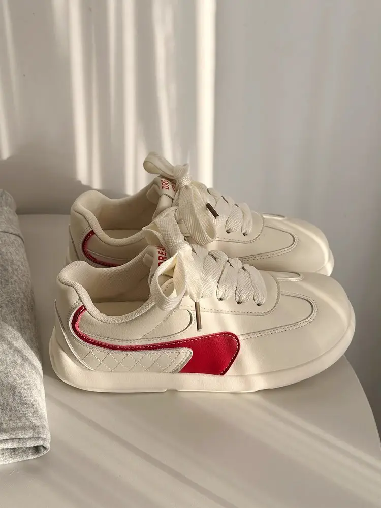 Women Retro White Sneakers Thick Soled 2025 — feature 5