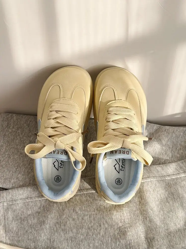 Women Retro White Sneakers Thick Soled 2025 — feature 8