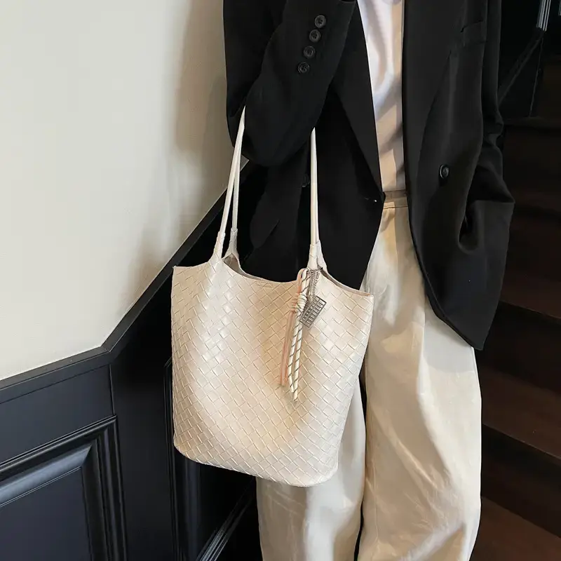 Women's Woven Shoulder Bag with Zip Pocket 2025 Summer - Image 14