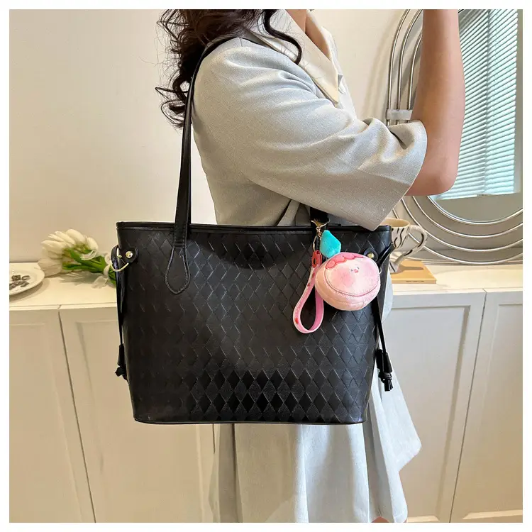 Large Capacity Korean Style Pendant Bag Women's 2023 New Commuting Simple Casual Solid Color Simple Handbag luggage and leather goods — feature 10