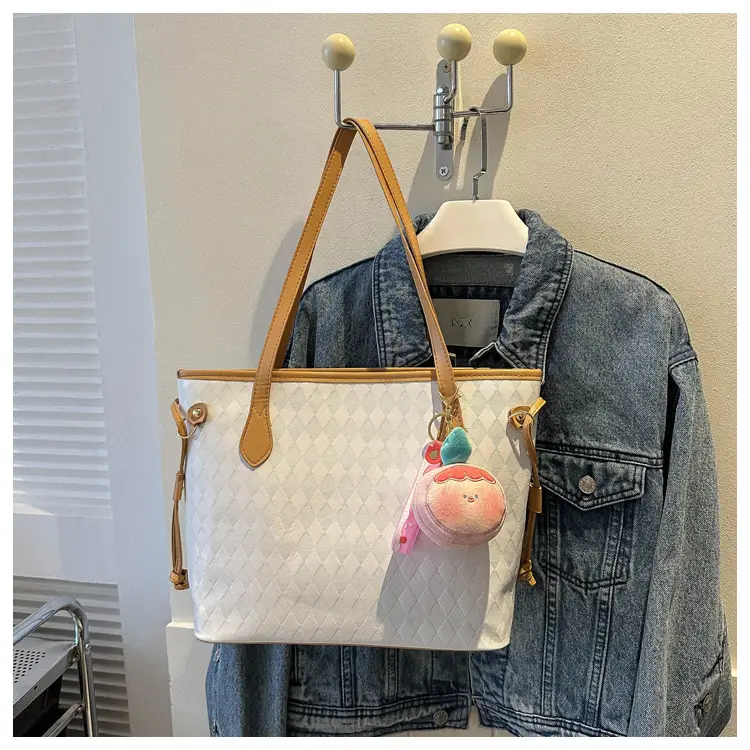 Large Capacity Korean Style Pendant Bag Women's 2023 New Commuting Simple Casual Solid Color Simple Handbag luggage and leather goods - Image 6