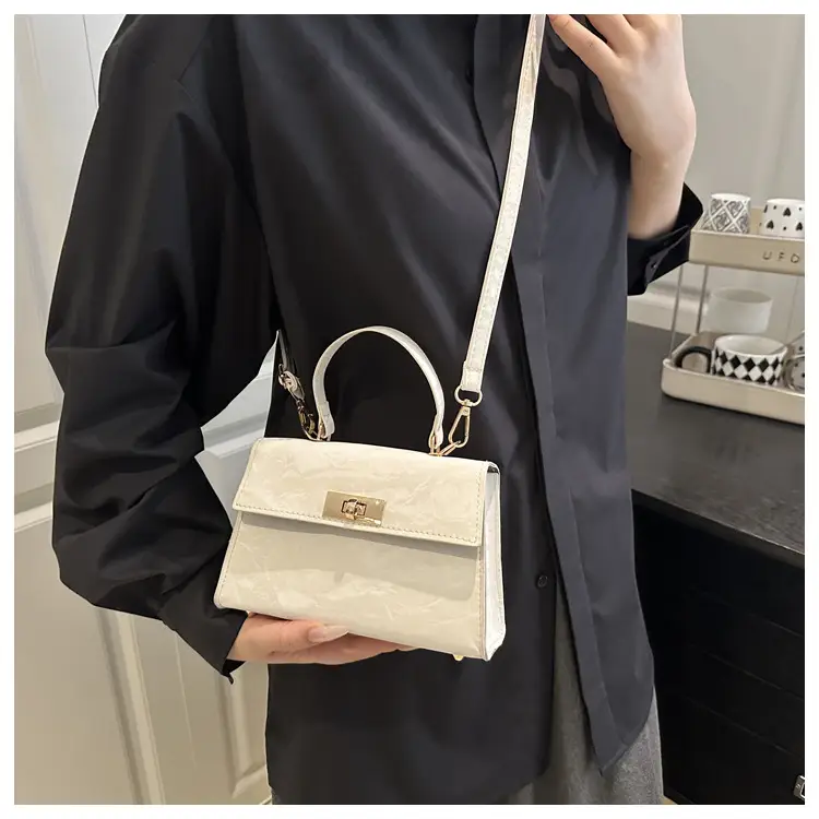 2025 Summer Lock Crossbody Bag Brown Leather — feature 12