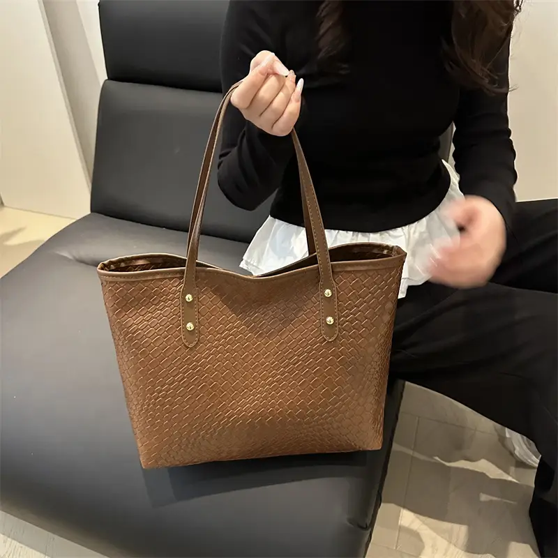 Women's White Woven Shoulder Bag Large Capacity 2025 - Image 7