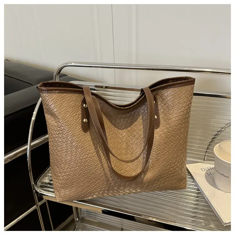 Women's White Woven Shoulder Bag Large Capacity 2025 — feature 24