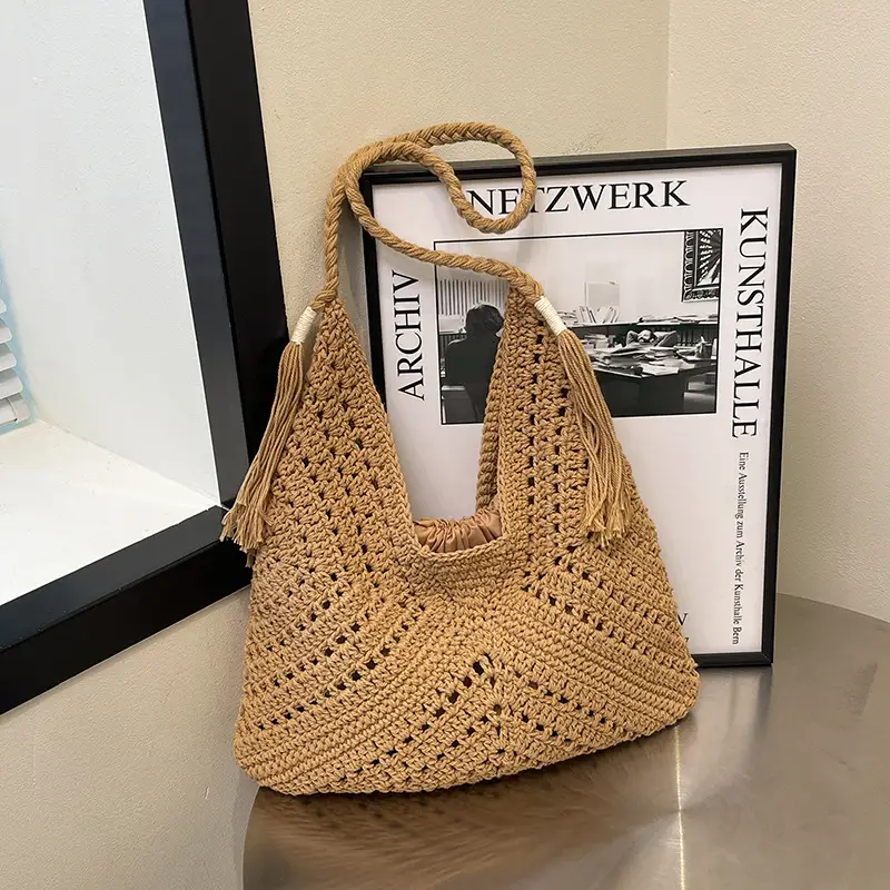 New Woven Beat Shoulder Bag Large Capacity Hollow - Image 3