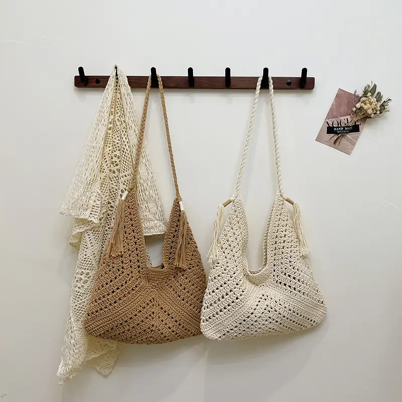 New Woven Beat Shoulder Bag Large Capacity Hollow - Image 4