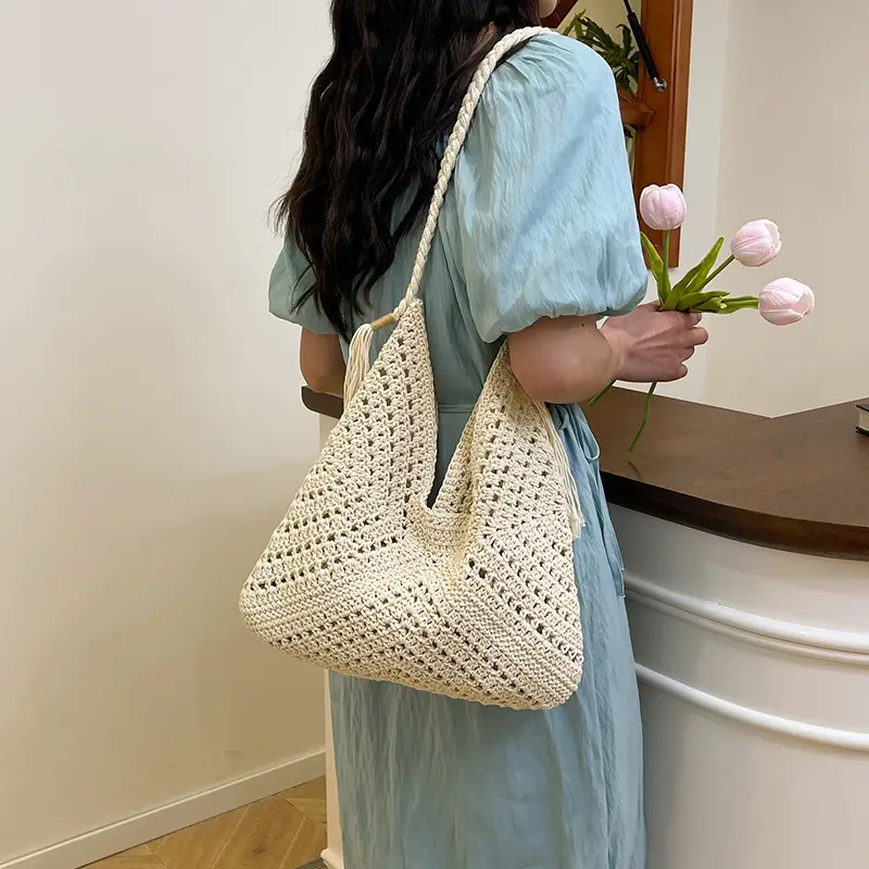 New Woven Beat Shoulder Bag Large Capacity Hollow - Image 5