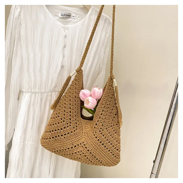 New Woven Beat Shoulder Bag Large Capacity Hollow — feature 12
