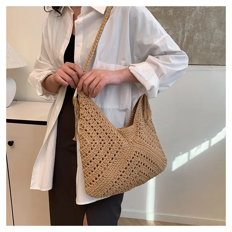 New Woven Beat Shoulder Bag Large Capacity Hollow — feature 23