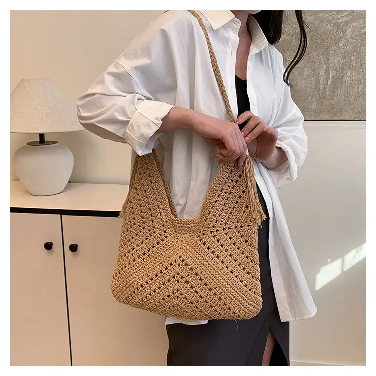 New Woven Beat Shoulder Bag Large Capacity Hollow — feature 24