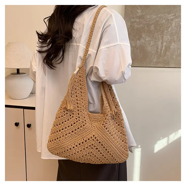 New Woven Beat Shoulder Bag Large Capacity Hollow — feature 25