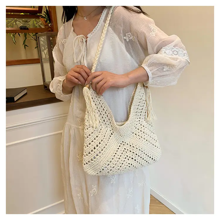 New Woven Beat Shoulder Bag Large Capacity Hollow — feature 29