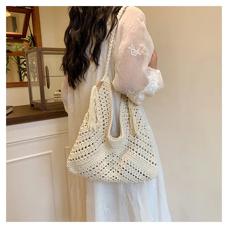 New Woven Beat Shoulder Bag Large Capacity Hollow — feature 31