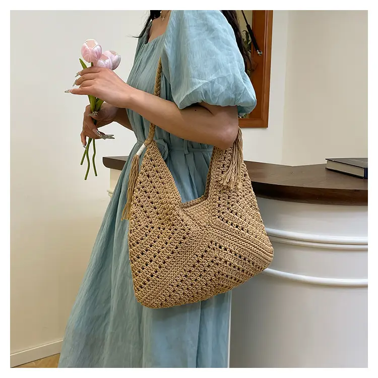 New Woven Beat Shoulder Bag Large Capacity Hollow — feature 33