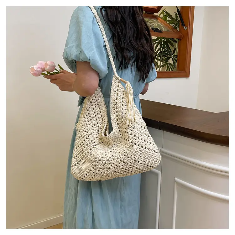 New Woven Beat Shoulder Bag Large Capacity Hollow — feature 38