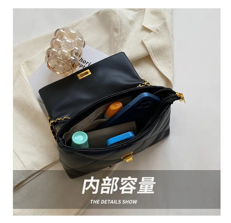 Black Quilted Chain Crossbody Bag for Women 2026 — feature 8