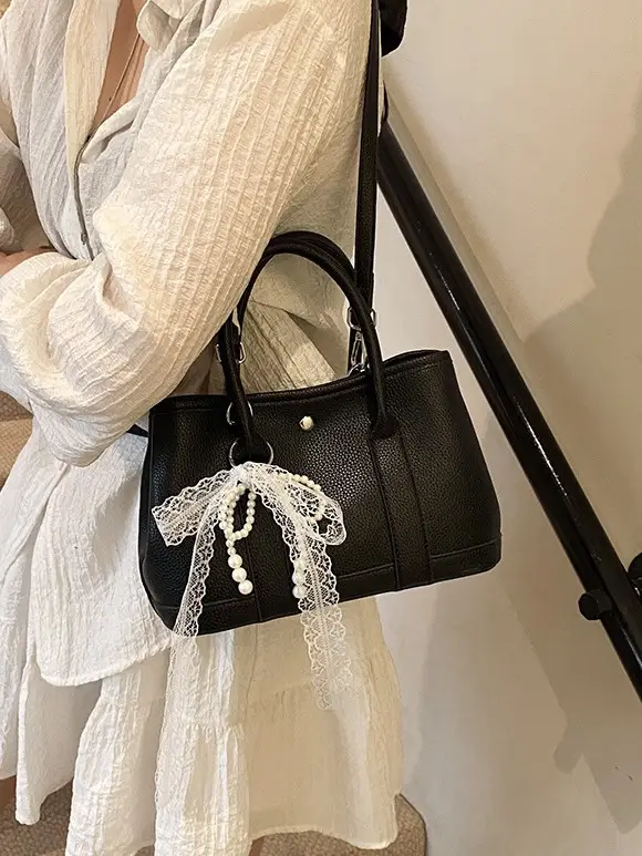 Yellow Leather Shoulder Crossbody Bag with Lace Trim - Image 22