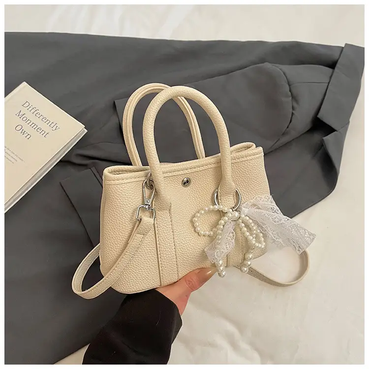 Yellow Leather Shoulder Crossbody Bag with Lace Trim - Image 15