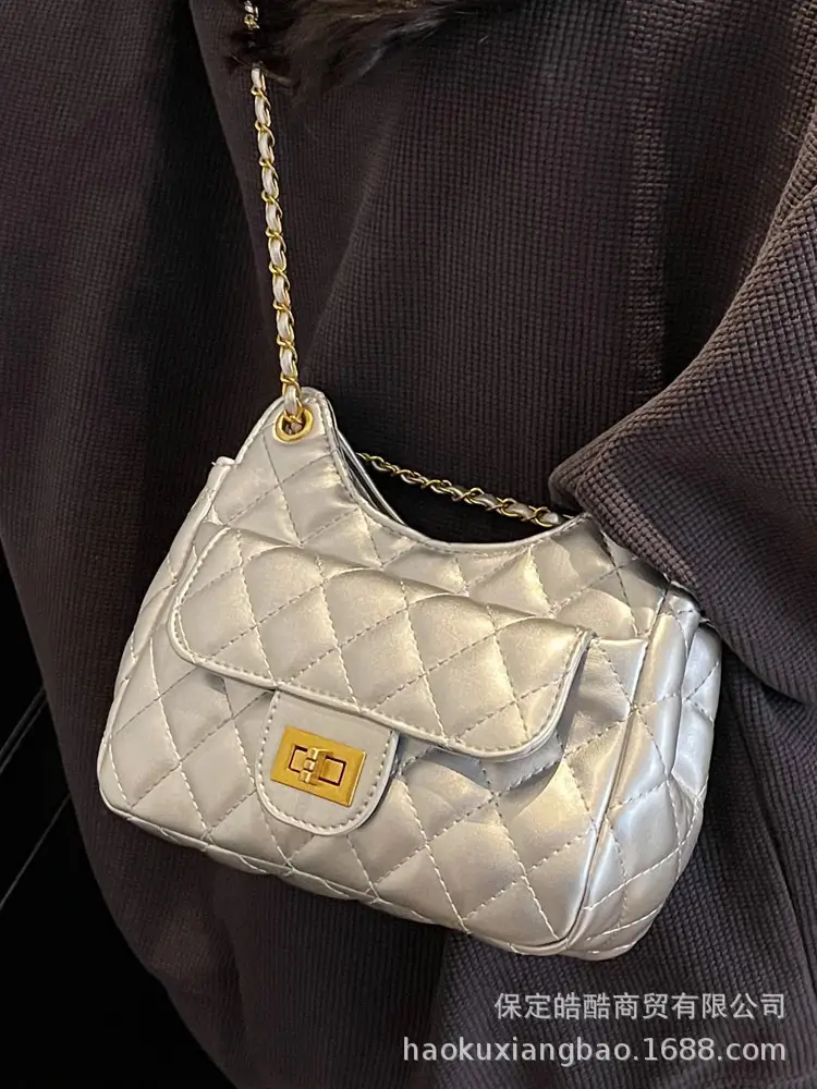 Pink Diamond Chain Shoulder Bag for Women 2025 - Image 11