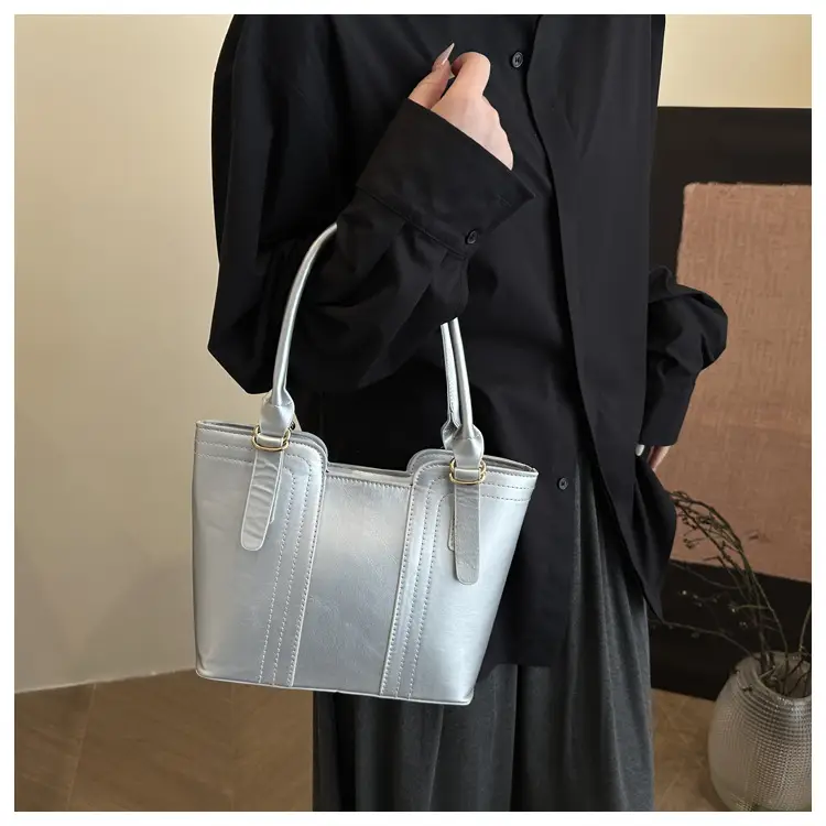 Green Leather Shoulder Bag Large Capacity Casual Tote — feature 9
