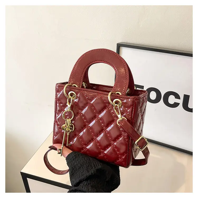 New Rhomboid Embroidery Shoulder Crossbody Bag for Women