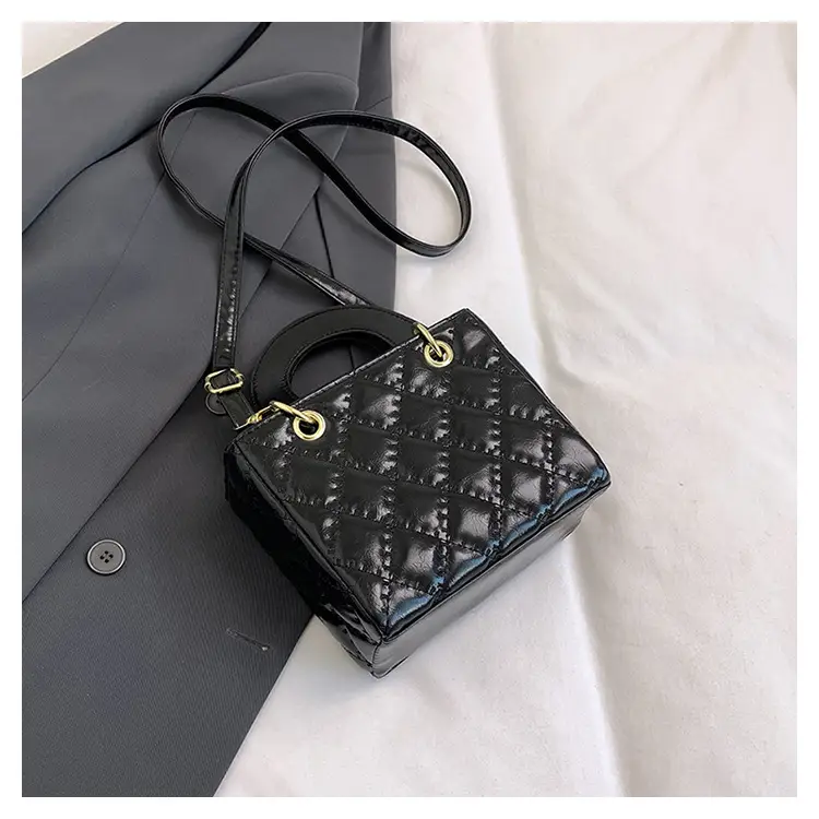New Rhomboid Embroidery Shoulder Crossbody Bag for Women