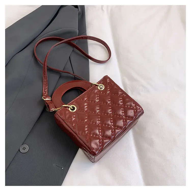 New Rhomboid Embroidery Shoulder Crossbody Bag for Women