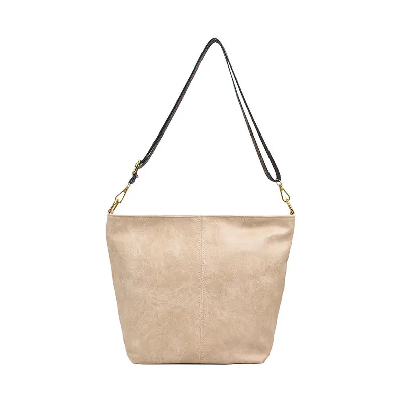 2025 New Summer Large Capacity Tote Bag Brown Leather with Patterned Strap - Image 5