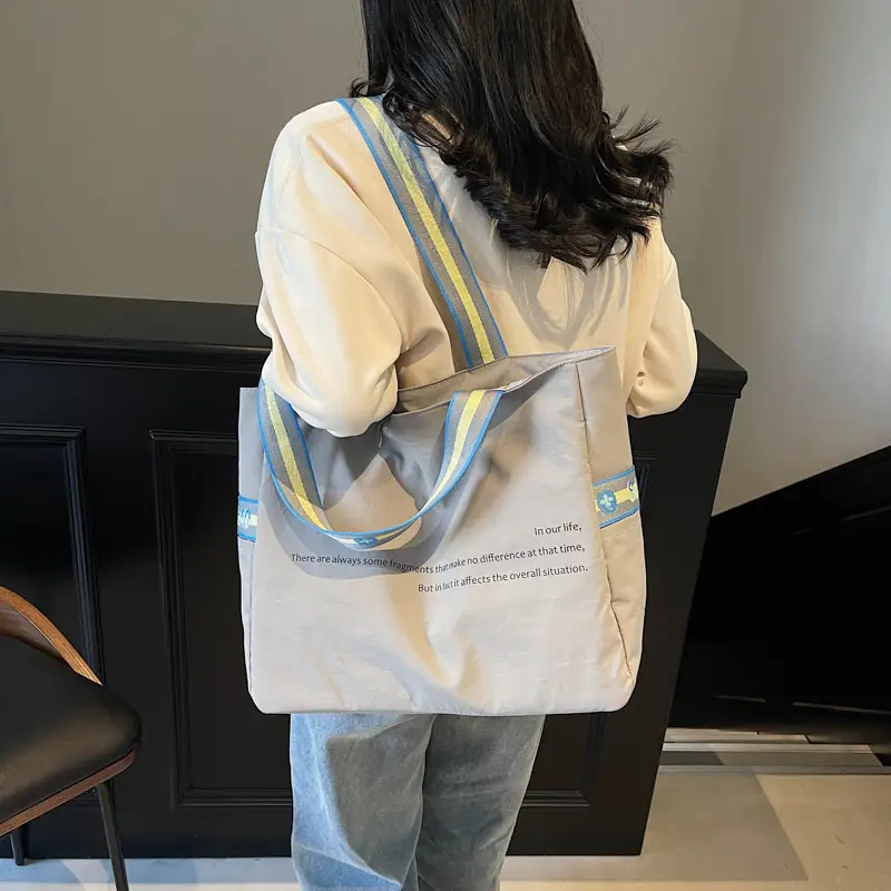 Transparent Large Capacity Women's Tote Bag - Image 6