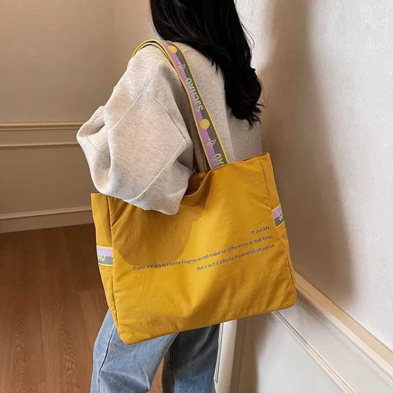 Transparent Large Capacity Women's Tote Bag - Image 7