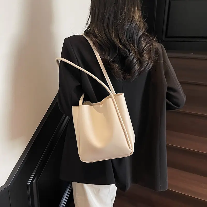 Large Capacity Vintage Brown Leather Tote Bag for Women - Image 8