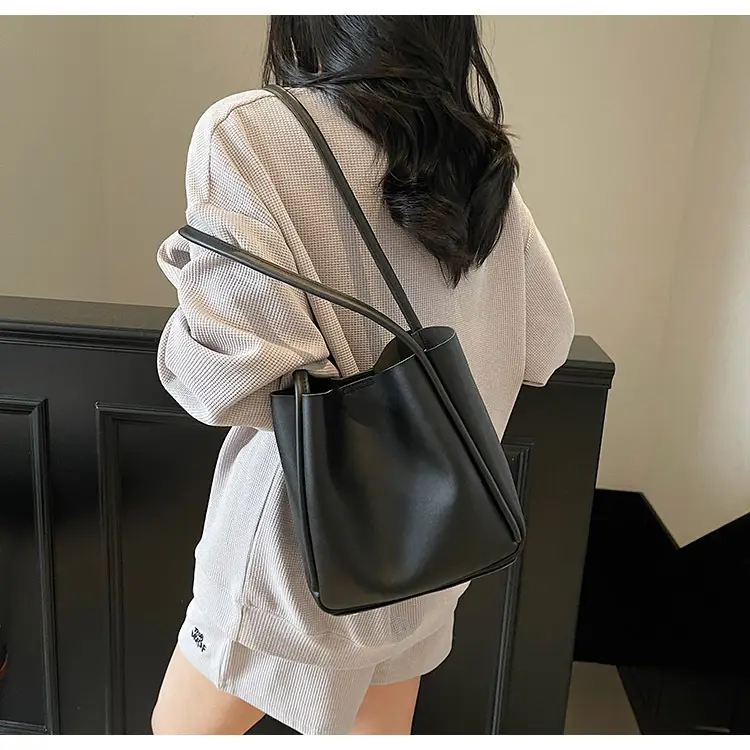 Large Capacity Vintage Brown Leather Tote Bag for Women — feature 13