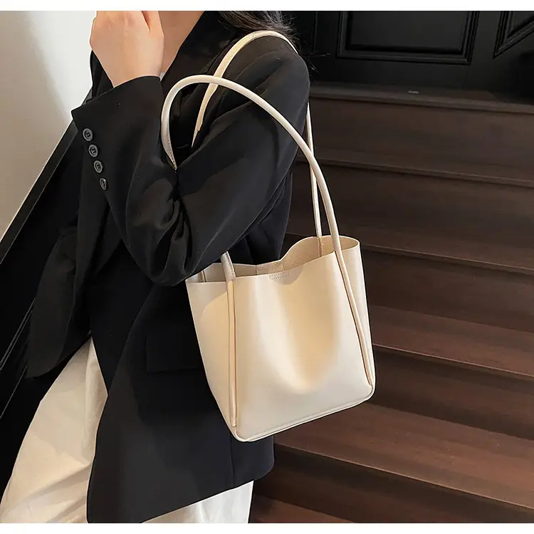 Large Capacity Vintage Brown Leather Tote Bag for Women — feature 20