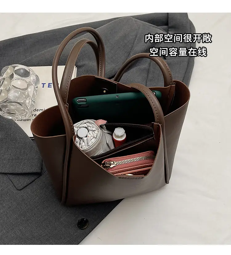 Large Capacity Vintage Brown Leather Tote Bag for Women — feature 9