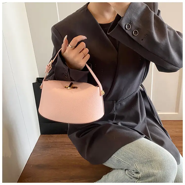 2025 Retro Shoulder Crossbody Bag Women's Leather White — feature 20