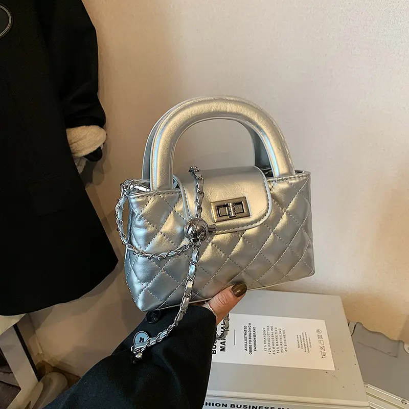 White Quilted Shoulder Bag for Women 2025 - Image 2