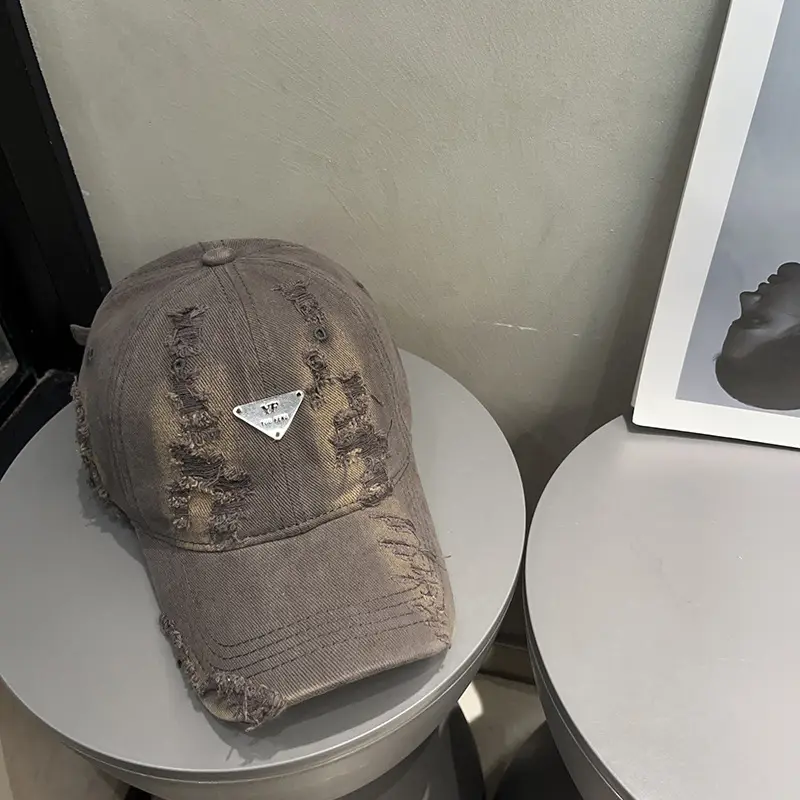 Black Distressed Baseball Cap for Women Men Summer Wear