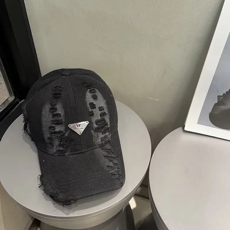 Black Distressed Baseball Cap for Women Men Summer Wear