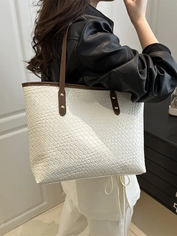 Women's Large Capacity Beige Leather Tote Bag - Image 8