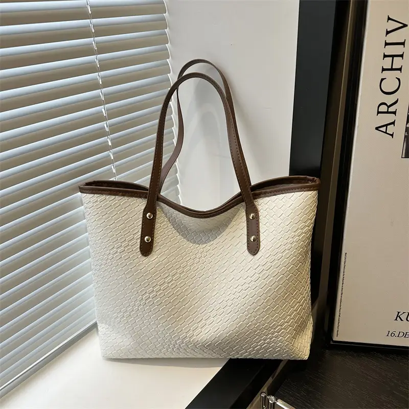 Women's Large Capacity Beige Leather Tote Bag - Image 2
