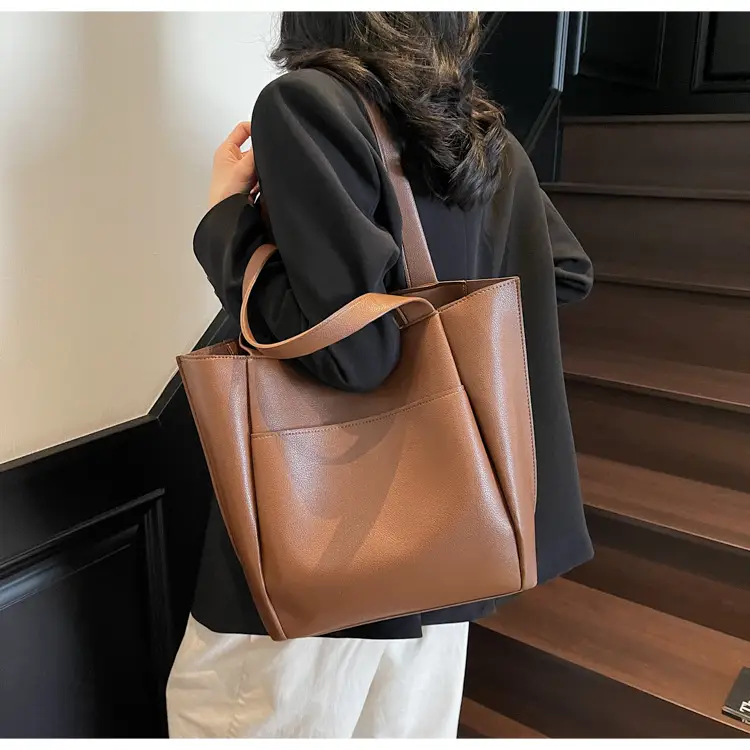 Women Cross-Border Large Capacity Tote Bag Tan 2026 — feature 14