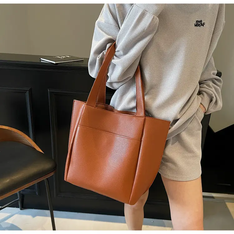 Women Cross-Border Large Capacity Tote Bag Tan 2026 — feature 16