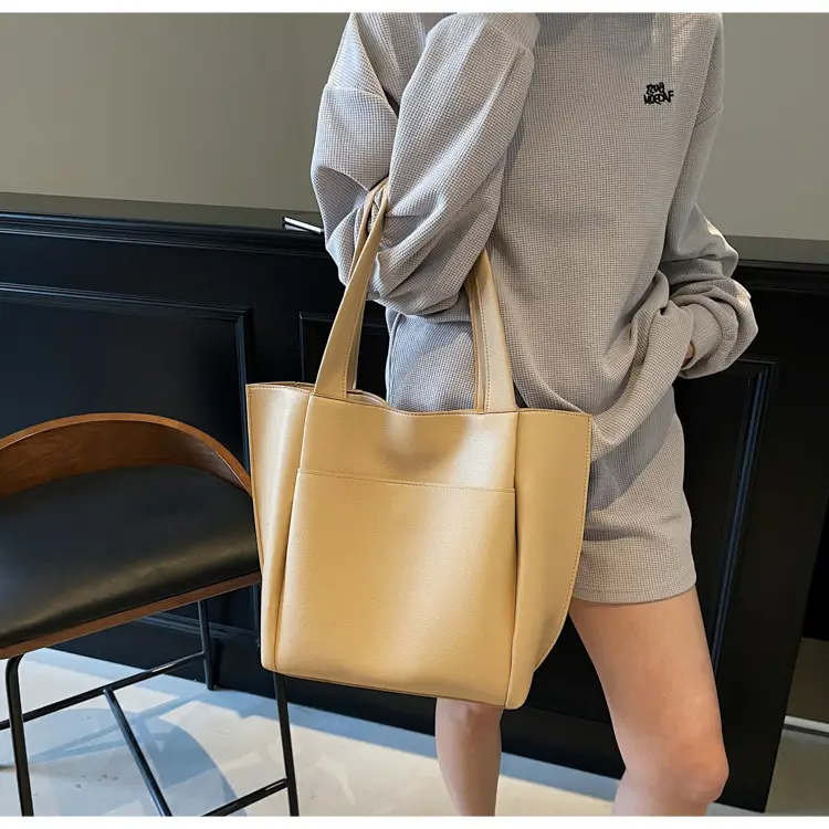 Women Cross-Border Large Capacity Tote Bag Tan 2026 — feature 20