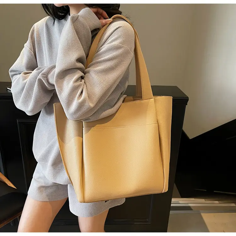 Women Cross-Border Large Capacity Tote Bag Tan 2026 — feature 21