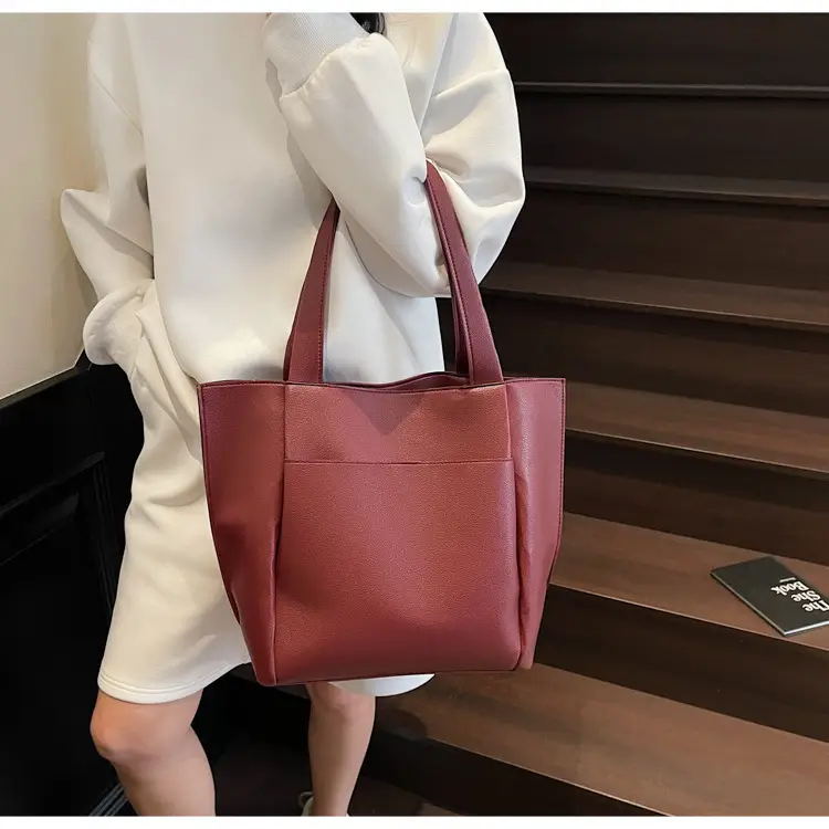 Women Cross-Border Large Capacity Tote Bag Tan 2026 — feature 24