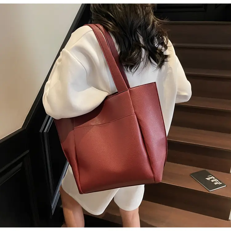 Women Cross-Border Large Capacity Tote Bag Tan 2026 — feature 25