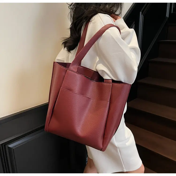 Women Cross-Border Large Capacity Tote Bag Tan 2026 — feature 26