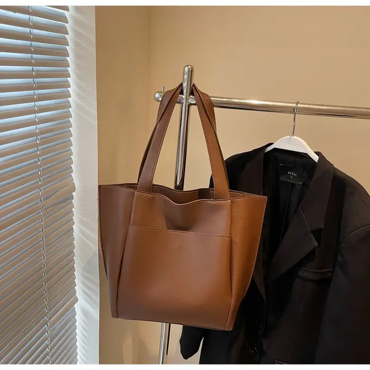 Women Cross-Border Large Capacity Tote Bag Tan 2026 — feature 43