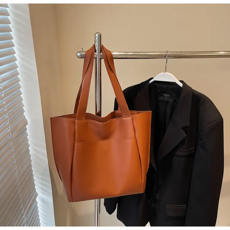 Women Cross-Border Large Capacity Tote Bag Tan 2026 — feature 45